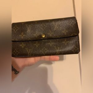 Louis Vuitton authentic vintage women’s monogram wallet